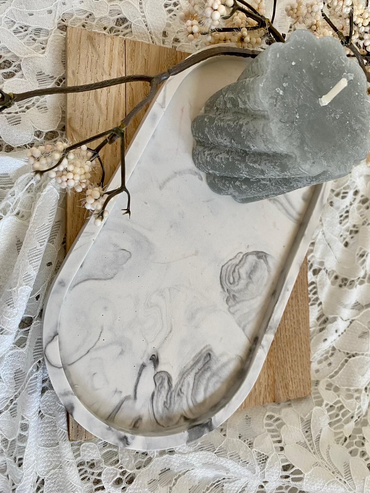 Tablett oval klein